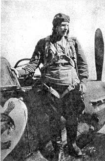 Алелюхин на крыле своего Як-9