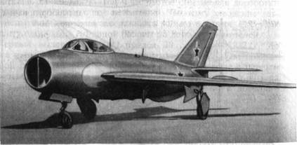 Истребитель сопровождения И-360 (СМ-2) со стабилизатором, расположенным на фюзеляже